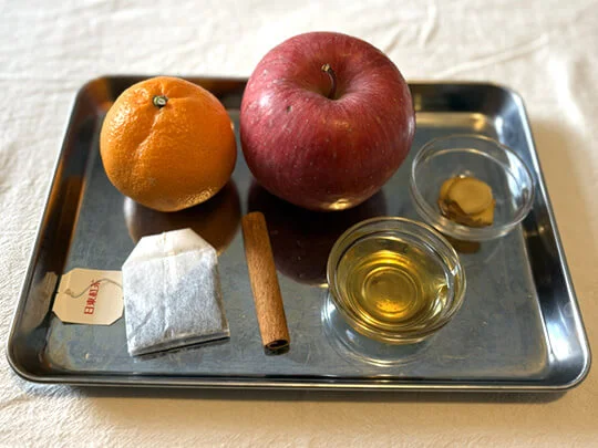 冬のフルーツスパイスティー　材料